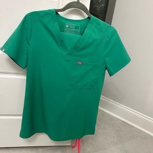 NWOT Limited Edition! Safety green Figs with pink strings